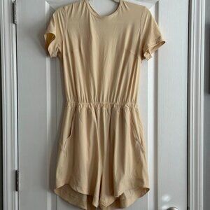 Lululemon Lightweight High-Neck Romper, Size 6, Prosecco